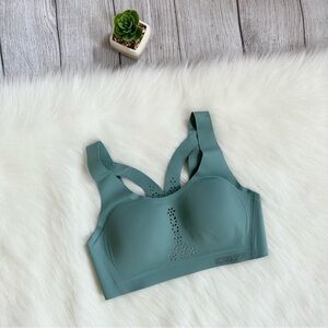 SOLD NWOT VS Mint Sports Bra